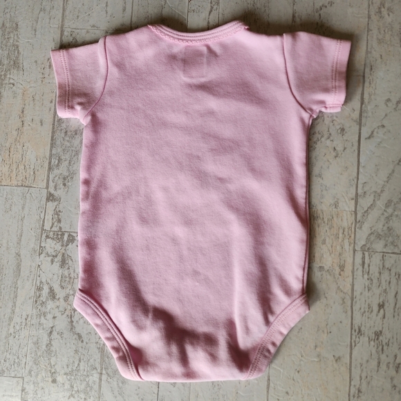 Carter's pink bodysuits with butterflies (set of 2) Size 3 mo - Picture 8 of 13